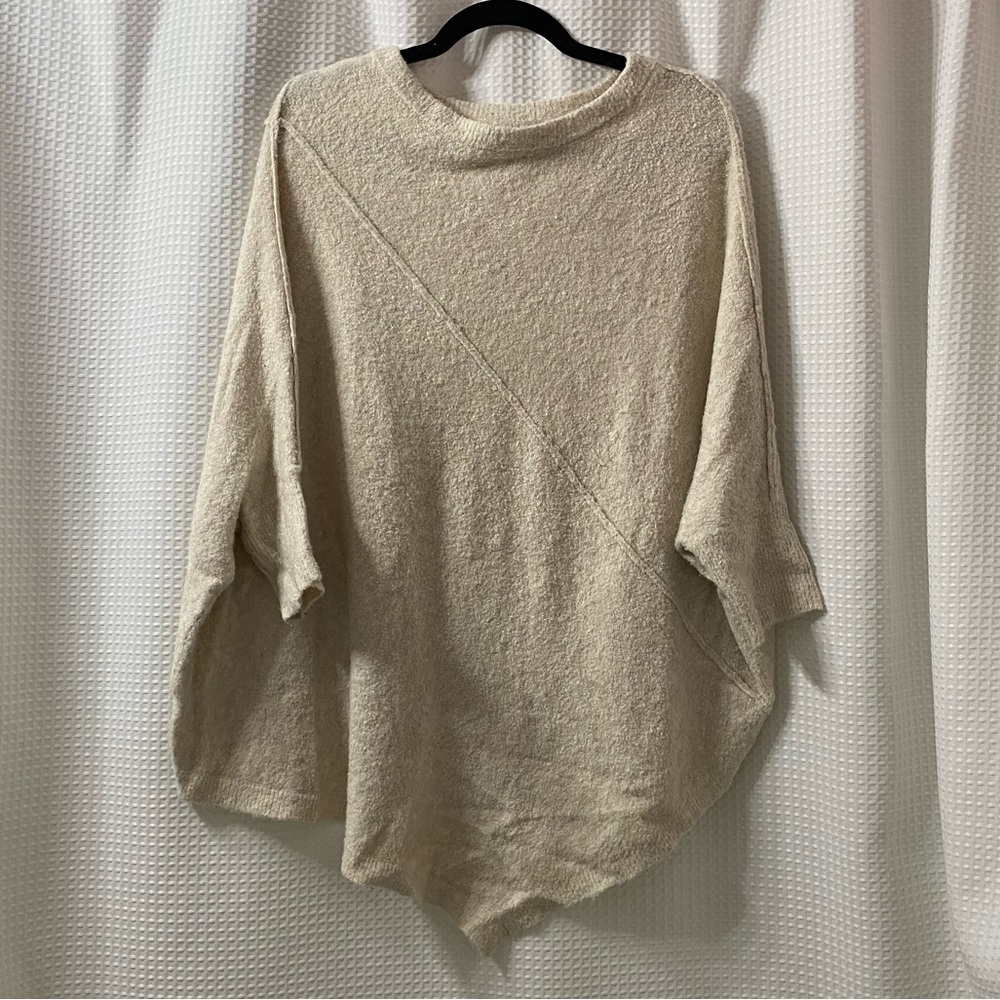 L&G Asymmetrical Cozy Poncho